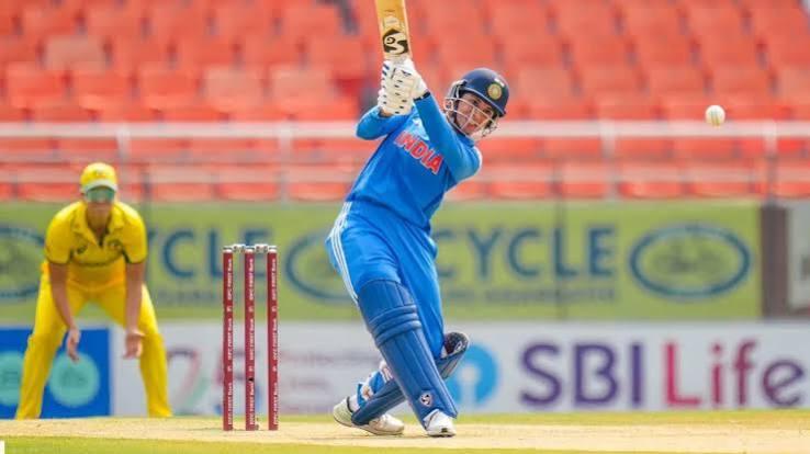 Smriti Mandhana Creates History, Surpasses Mithali Raj as Women's International Cricket's Leading Run-Scorer