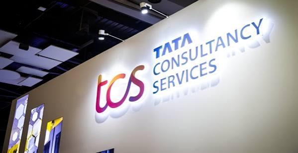 TCS Cuts Variable Pay For Mid, Senior Staff; Junior Employees Get 100% Payout