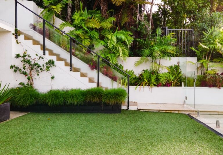 Benefits of Laying Artificial Grass on The Value of Your Home